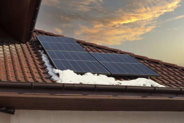 Panneau solaire Voltamax 400W : quel rendement en hiver ?