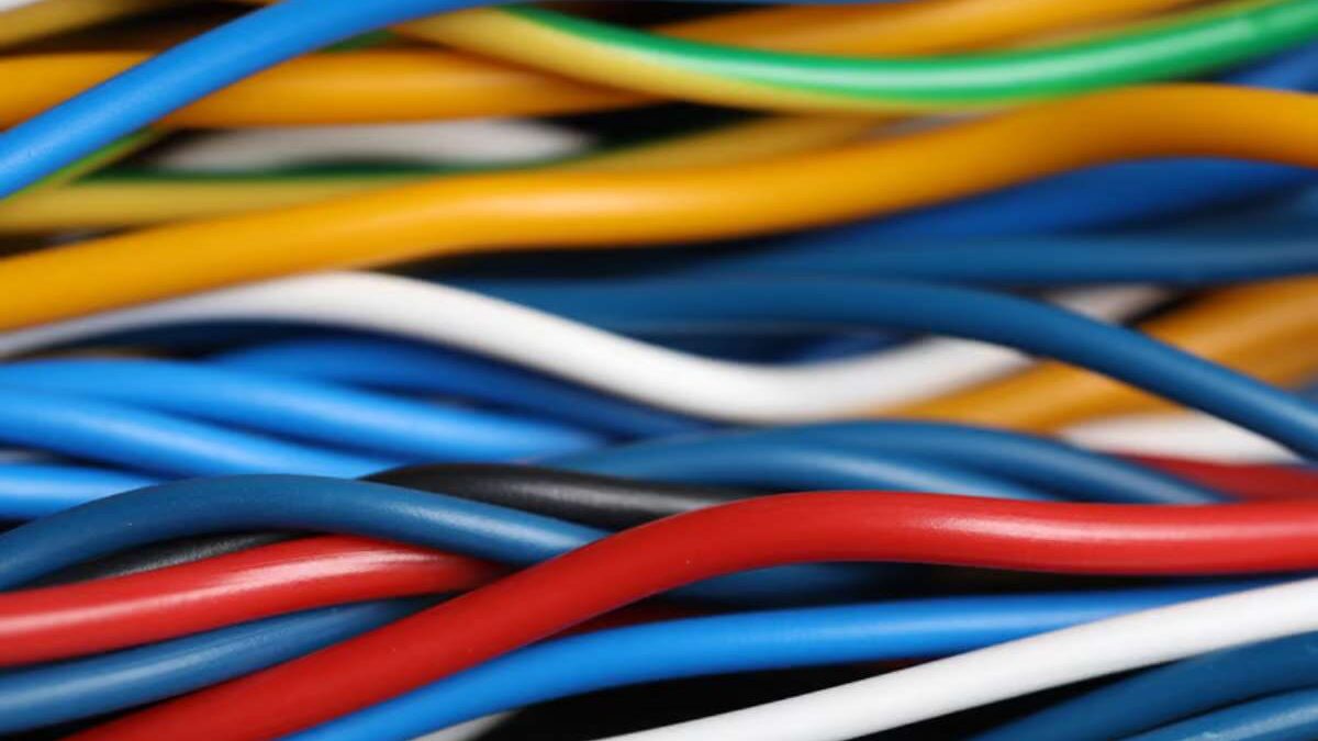 Que signifie la couleur des fils électriques ?